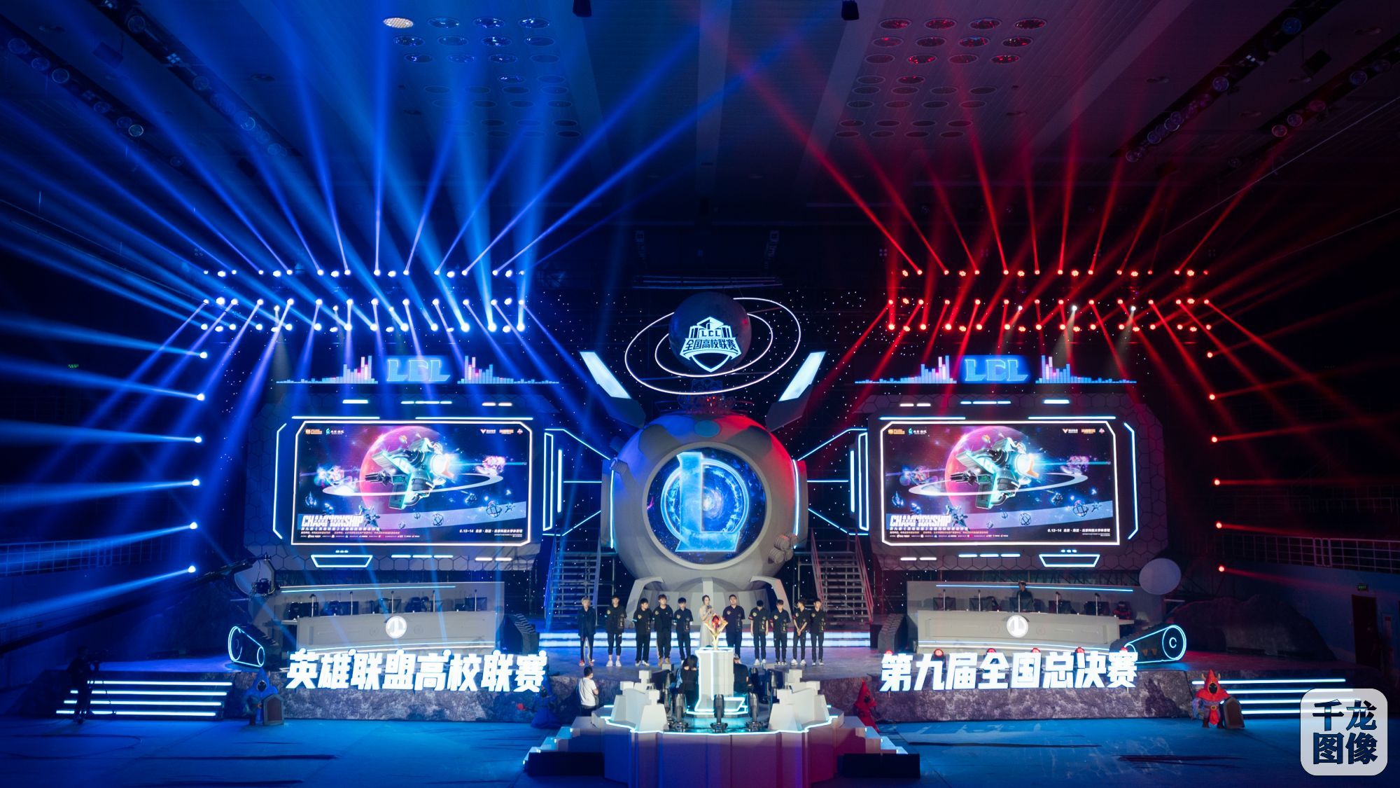 小孩曾卓君EVO法国站夺冠！中国电竞再创辉煌，拳皇格斗游戏闪耀世界舞台